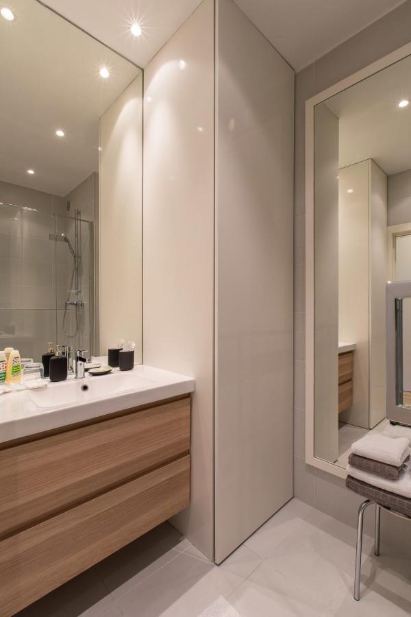 Grand H -F2, Face Vieux- Nice, Terrasse, Ascenseur, Climatisation, Terrace - Nice City Center Exterior photo